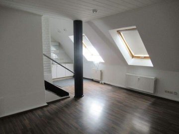 Anleger! 2 Zimmerwohnung im gepflegten Mehrfamilienhaus - Wohn-Ess-Küchenbereich