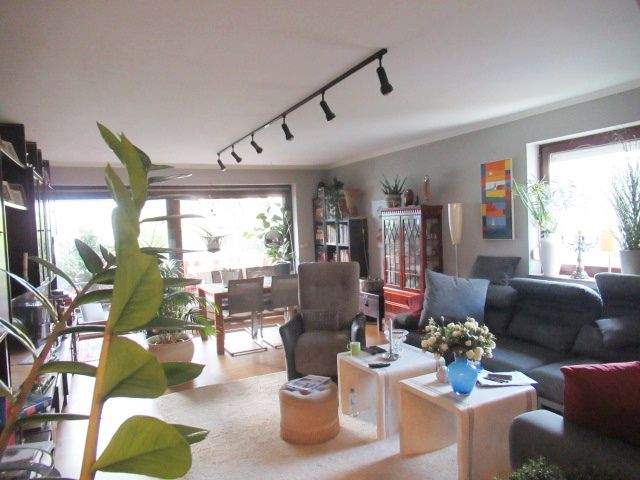 Horn-Lehe, 1a gepfl. 3 Zi. Whng. /Balkon /Loggia / Stellplatz in der Tiefgarage, 28359 Bremen, Etagenwohnung