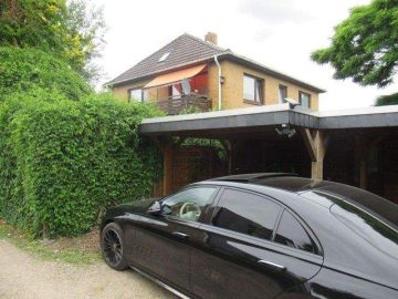 Anleger! 2 Zimmerwohnung im gepflegten Mehrfamilienhaus - Hausansicht