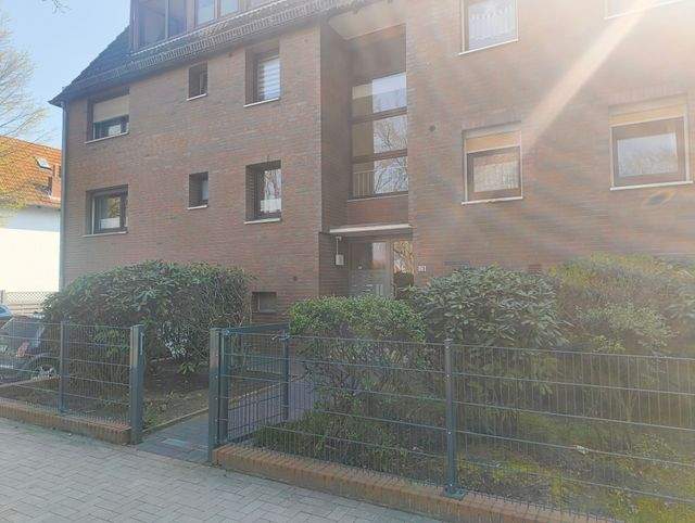Links der Weser- Obervieland modernisierte 4 Zi. Wohnung mit Balkon, 28277 Bremen, Wohnung
