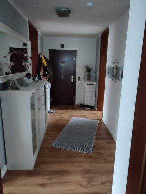 Links der Weser- Obervieland modernisierte 4 Zi. Wohnung mit Balkon - Diele