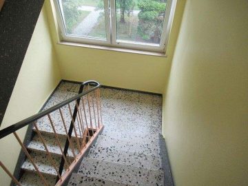 ANLEGER ! Vermietete lichtdurchflutete 3 Zi. Whng ( Nr. 10 )m. Balkon Stuhr Brinkum - Treppenhaus