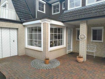 Top Lage schmucke DHH...ruhig...idyllisch...zentral ! - Hausansicht bei dem Ausgang in den Garten