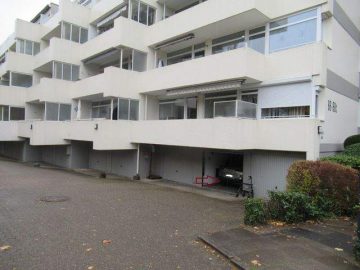 ANGEBOT! Schwachhausen – 1a gepfl. 3 Zi.Whng mit großen Balkon und 2 Garagen - Garage Nr. 77