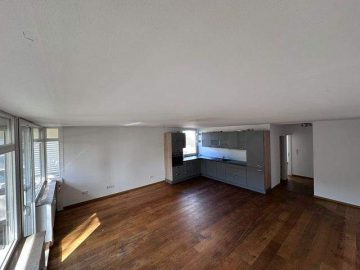 Radio Bremen Viertel – gepfl. 3 Zi.Whng mit großen Balkon und 1 Garage - Wohn-Essen-Küche