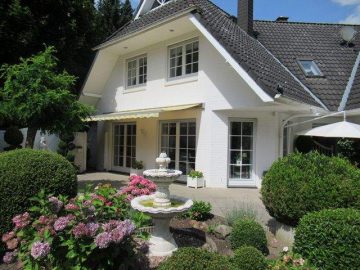 Ihr Traumhaus – repräsentative Landhausvilla in reizvoller Lage vor den Toren der Stadt! - Hausansicht