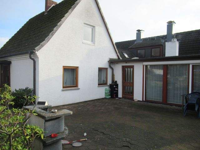 Bremen Osterholz … DHH mit Teilkeller und gr. Garten in ruhiger Lage, 28307 Bremen, Doppelhaushälfte