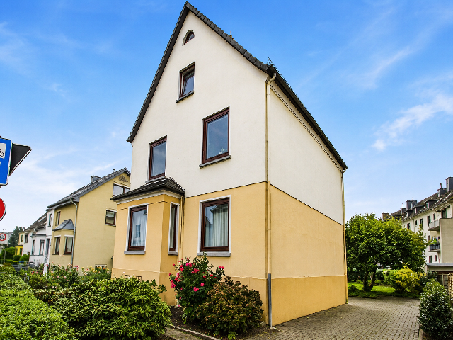 5 Zimmerwohnung im 2 Fam. (WG geeignet )Haus links der Weser begehrte Wohnlage in Bremen Nähe Werdersee, 28277 Bremen, Wohnung